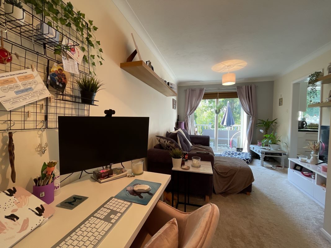 16 Morgan Court, Claydon, Ipswich, Suffolk, IP6 0AN lot image - 2