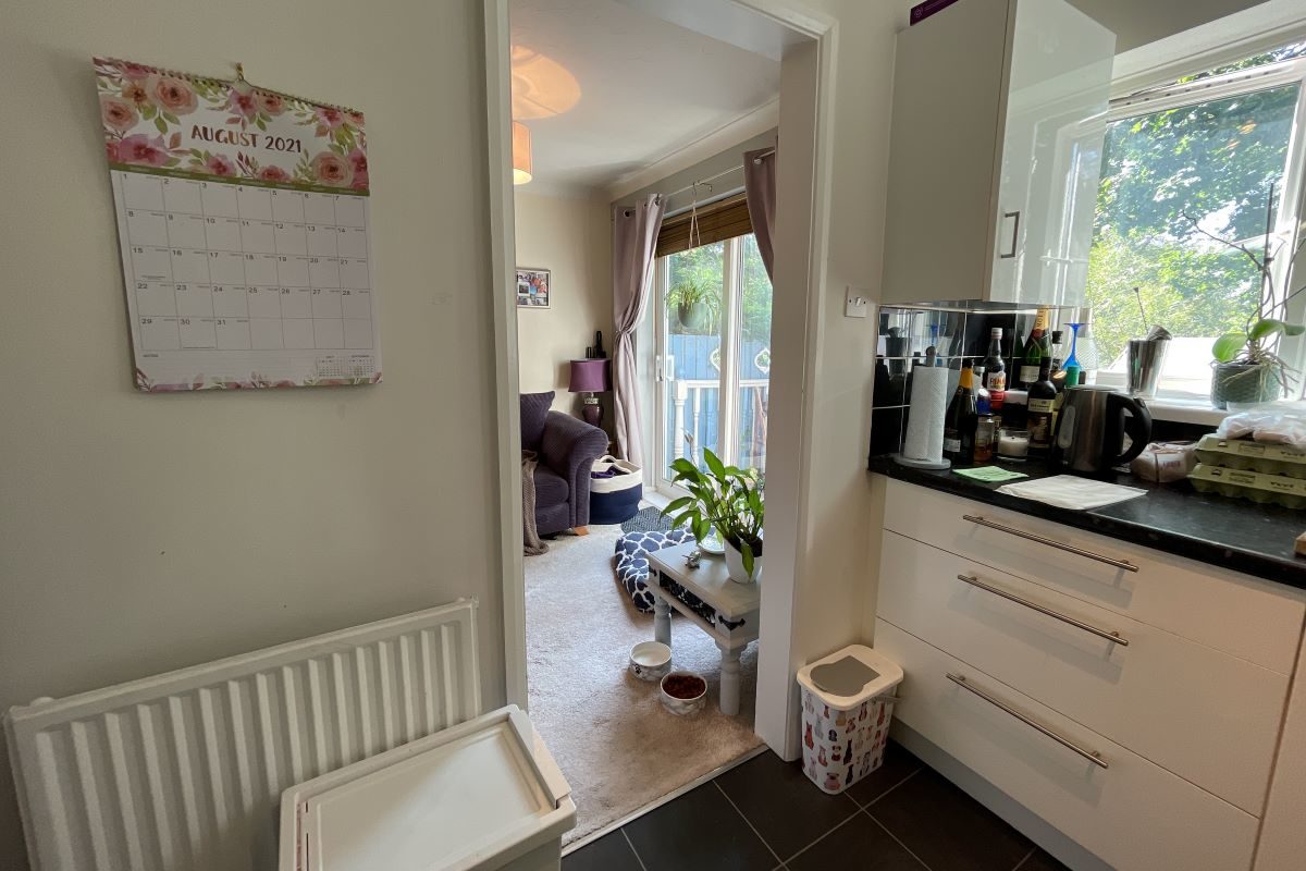 16 Morgan Court, Claydon, Ipswich, Suffolk, IP6 0AN lot image - 4