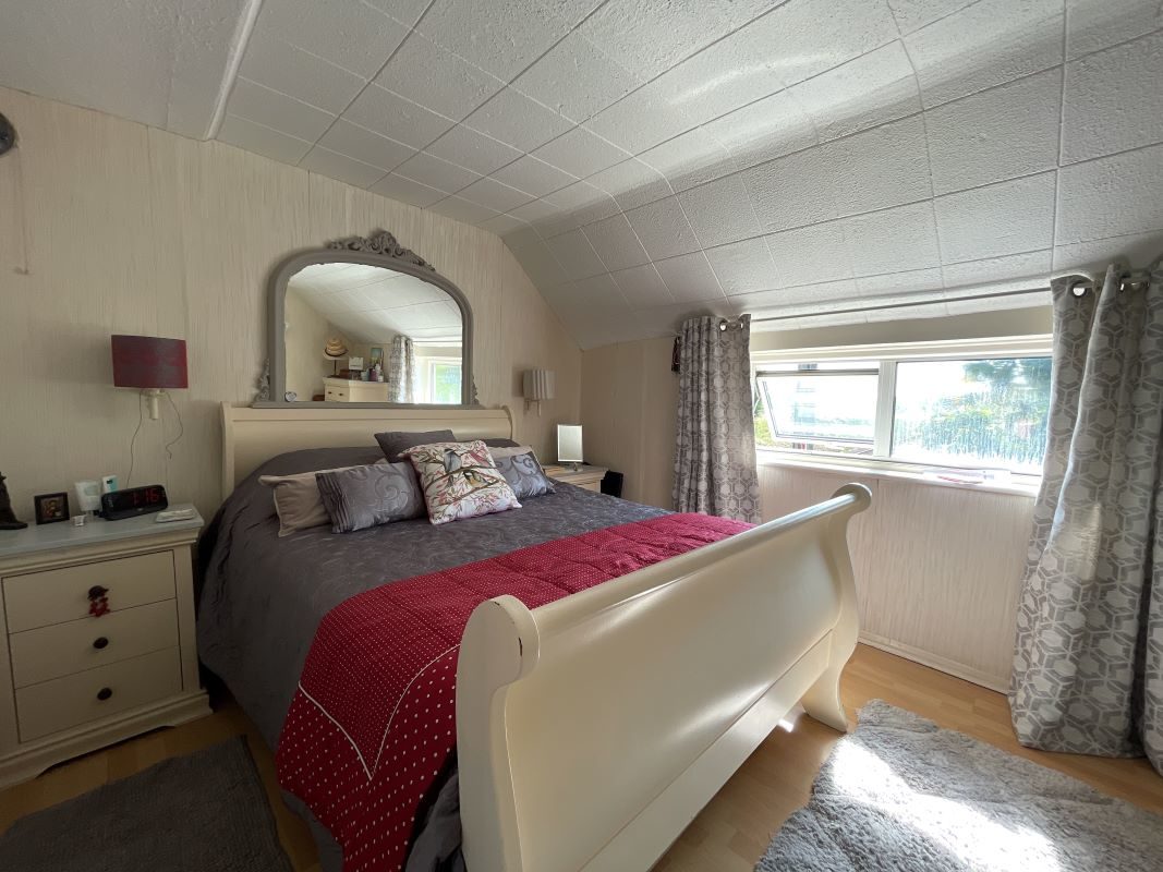 1 Station Cottages Station Road, Bentley, Ipswich, Suffolk, IP9 2DB lot image - 7