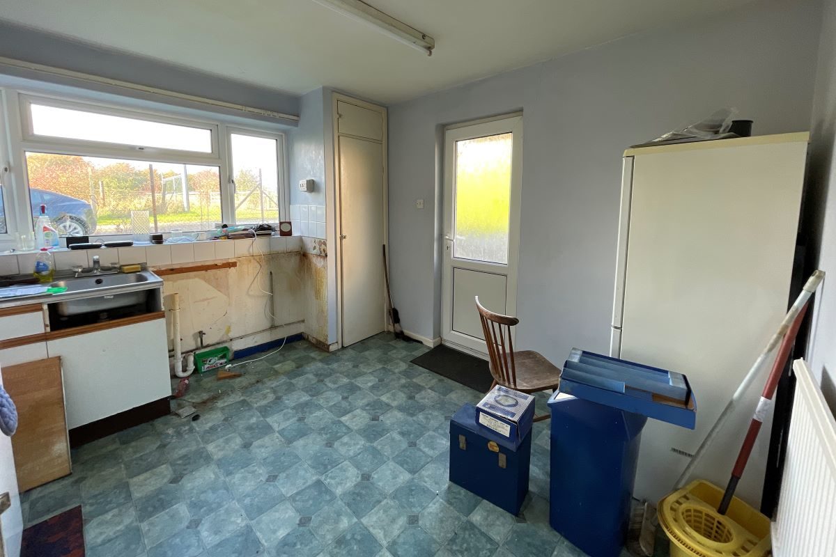 Brook Bungalow, Brook Street, Great Bromley, Colchester, Essex, CO7 7HX lot image - 3