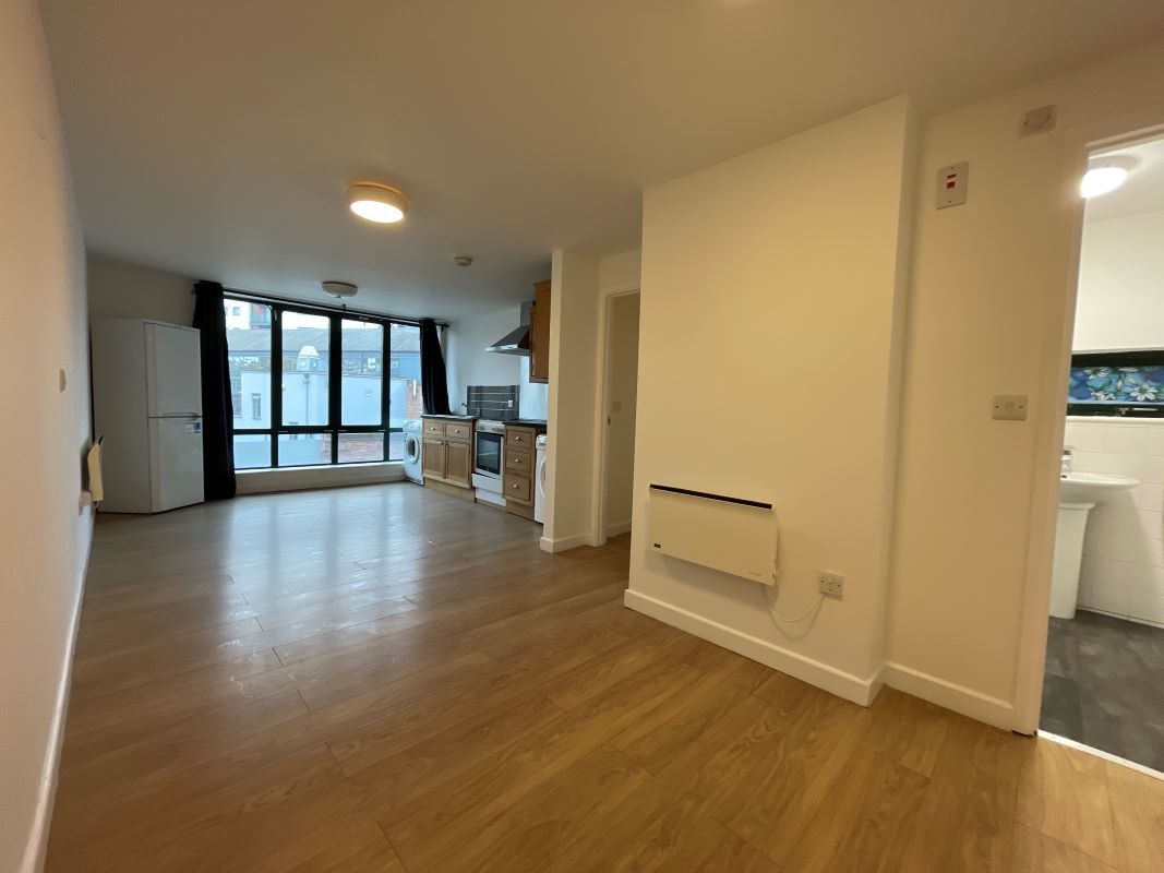 Flat 3, 1 Fore Hamlet, Ipswich, Suffolk, IP3 8AA lot image - 2