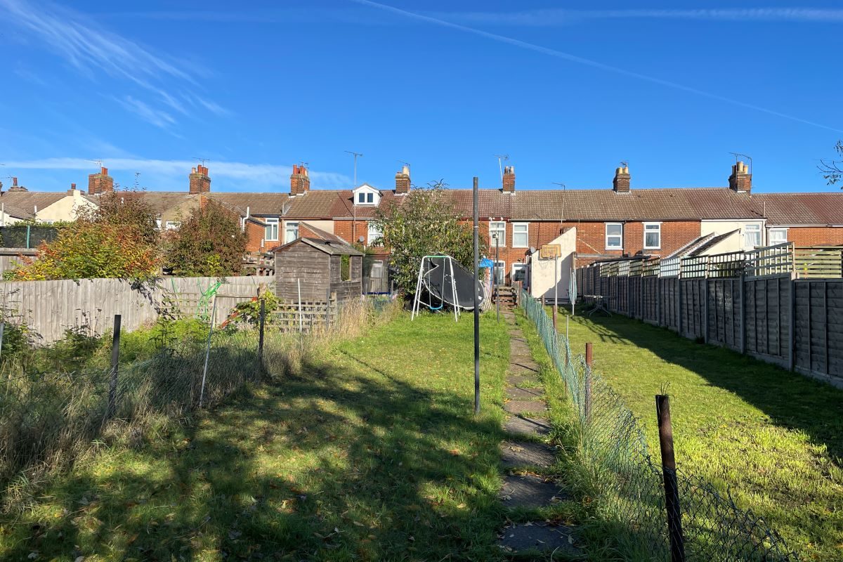 463 Bramford Road, Ipswich, Suffolk, IP1 5AU lot image - 9