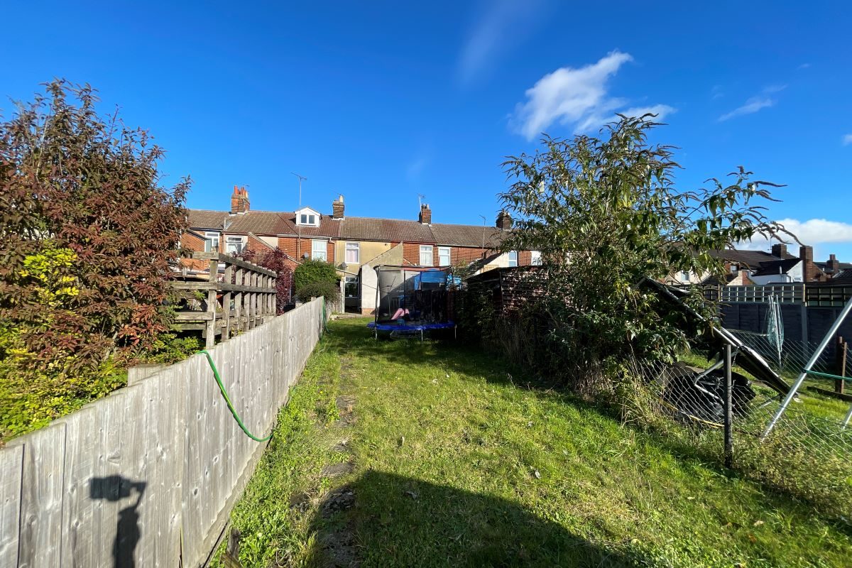 465 Bramford Road, Ipswich, Suffolk, IP1 5AU lot image - 12