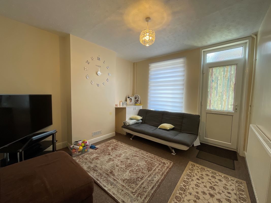 79 Surrey Road, Ipswich, Suffolk, IP1 2LF lot image - 2