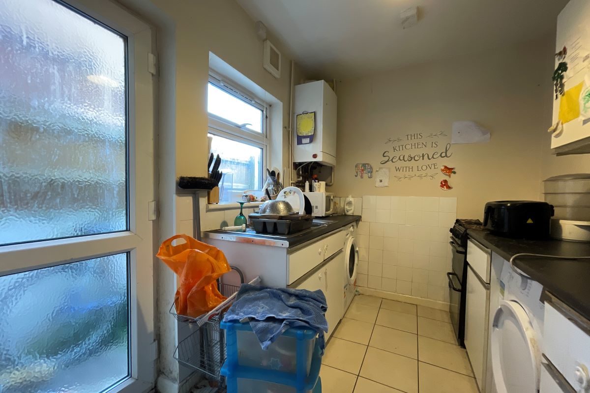 81 Surrey Road, Ipswich, Suffolk, IP1 2LF lot image - 2