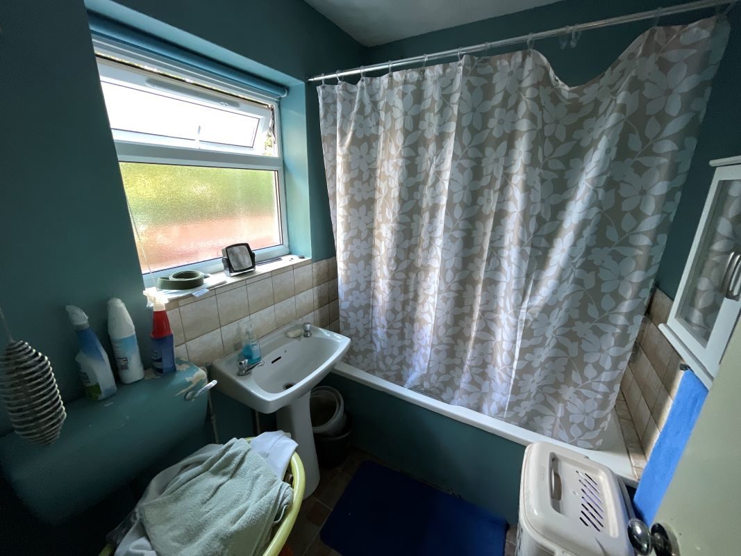 7 North Hill Road, Ipswich, Suffolk, IP4 2PW lot image - 10