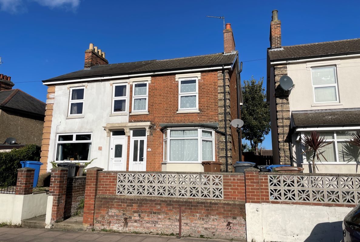 37 Felixstowe Road, Ipswich, Suffolk, IP3 8DX lot image - 0