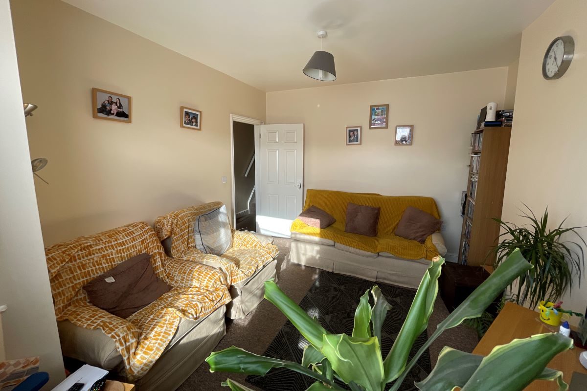 37 Felixstowe Road, Ipswich, Suffolk, IP3 8DX lot image - 1