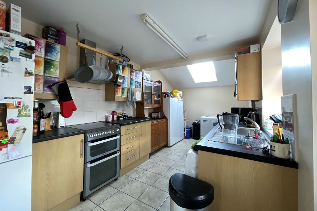 37 Felixstowe Road, Ipswich, Suffolk, IP3 8DX lot image - 4