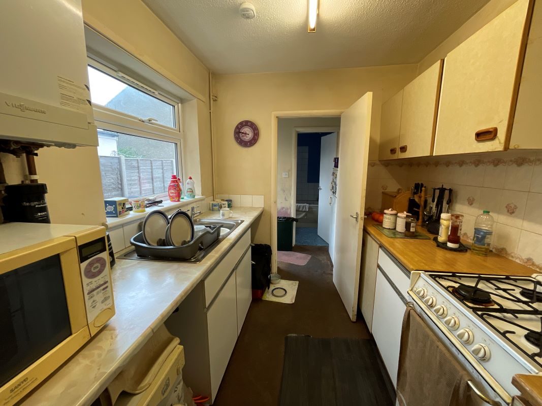 26 Newton Road, Ipswich, Suffolk, IP3 8HE lot image - 5