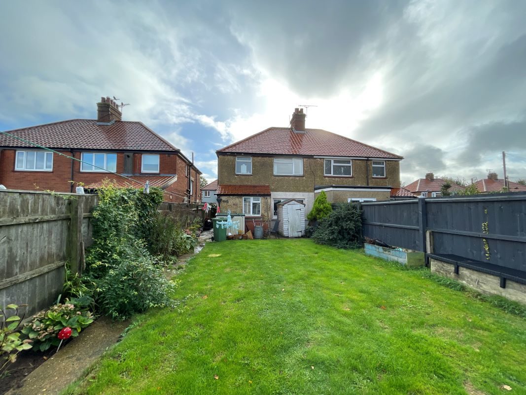 46 Cornwall Road, Felixstowe, Suffolk, IP11 9AQ lot image - 10