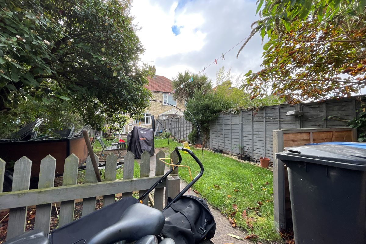 363 Landseer Road, Ipswich, Suffolk, IP3 9LS lot image - 8
