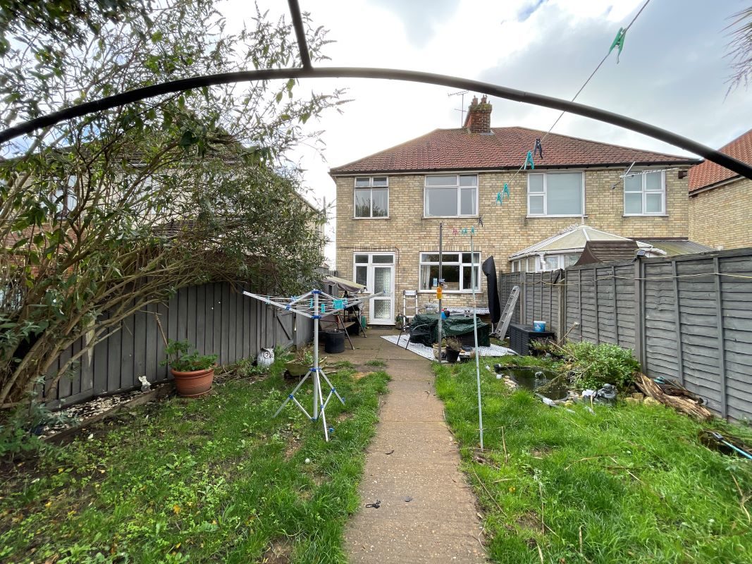 363 Landseer Road, Ipswich, Suffolk, IP3 9LS lot image - 9