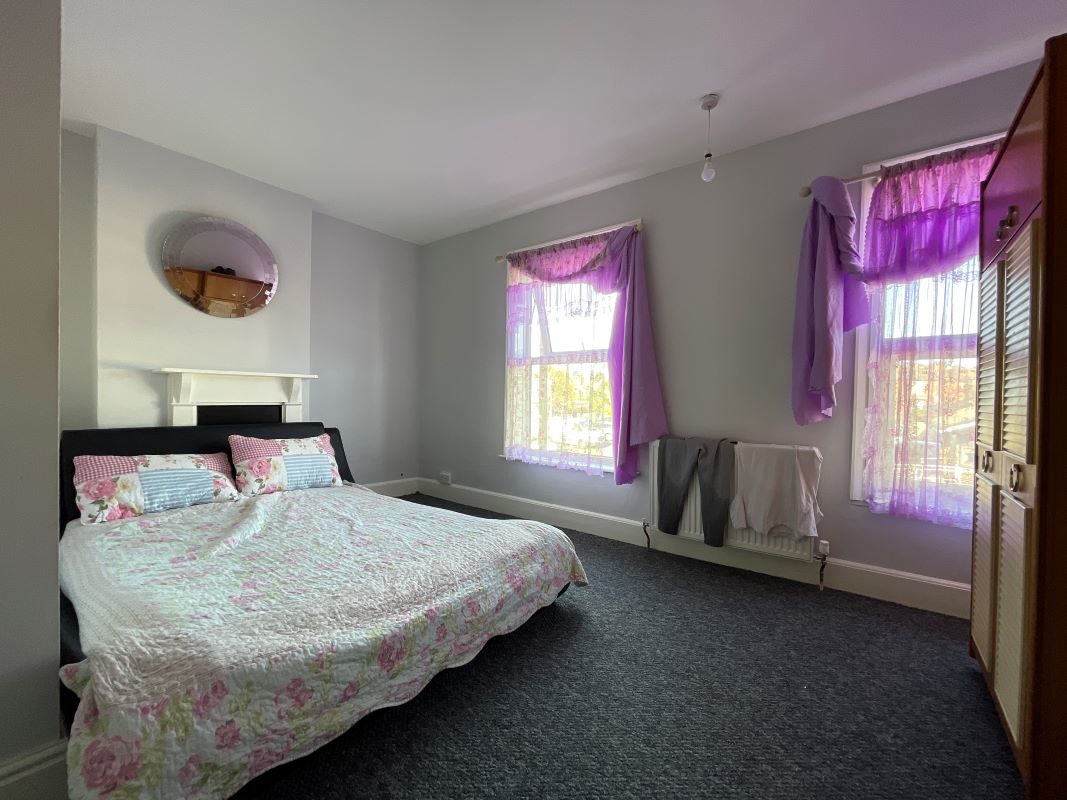 179 Bramford Road, Ipswich, Suffolk, IP1 4AA lot image - 9