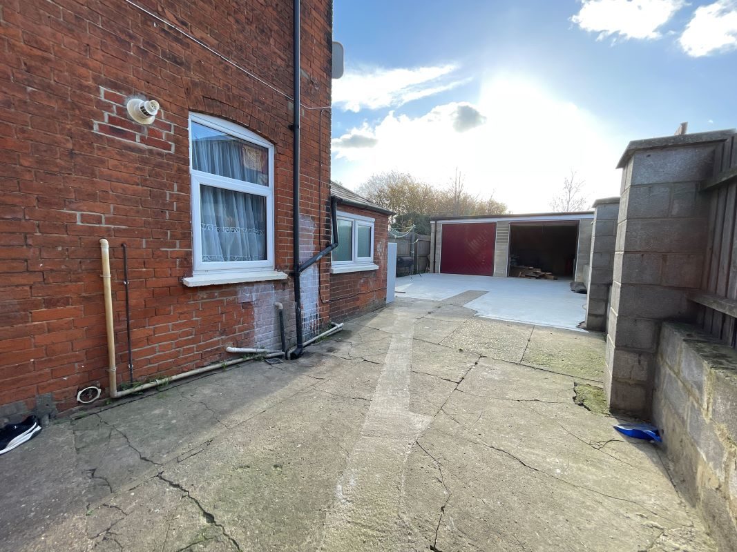 179 Bramford Road, Ipswich, Suffolk, IP1 4AA lot image - 11