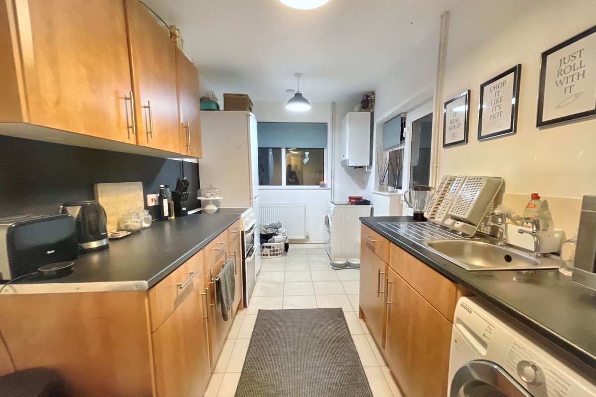 12 Kemball Street, Ipswich, Suffolk, IP4 5EE lot image - 3