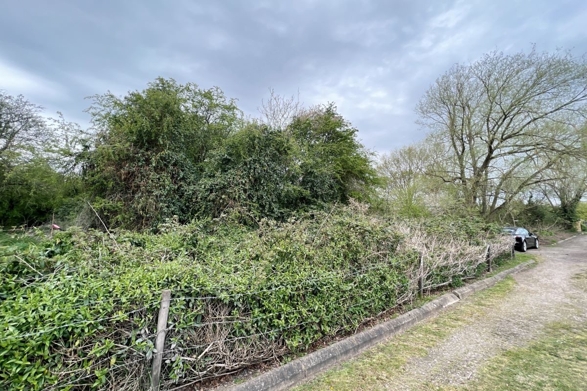 Land on the West side of, Cumming Road, Downham, Billericay, Essex, CM11 1LW lot image - 3