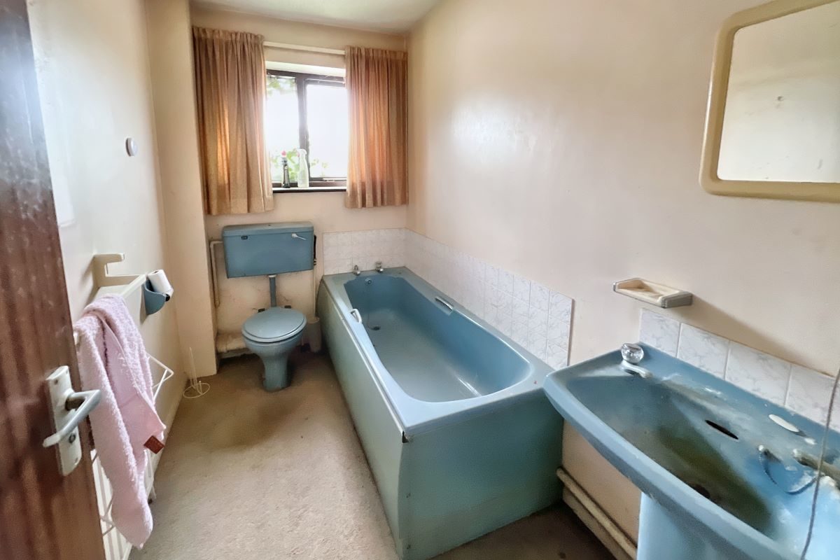 6 Jack Hatch Way, Wivenhoe, Colchester, Essex, CO7 9SH lot image - 7