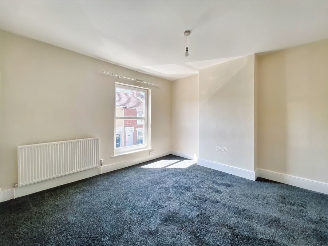 4 Bradley Street, Ipswich, Suffolk, IP2 8DU lot image - 4