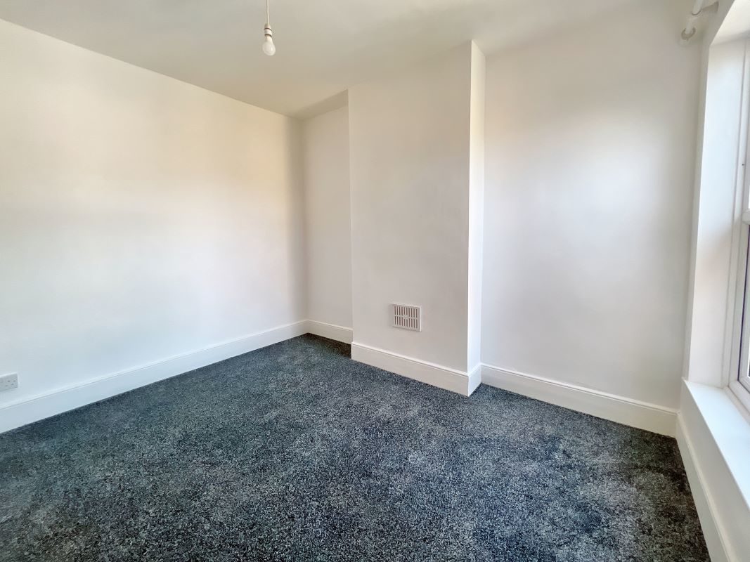 4 Bradley Street, Ipswich, Suffolk, IP2 8DU lot image - 9