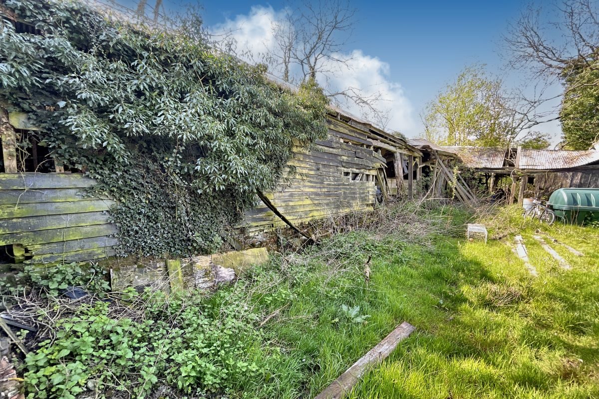 Butts Green Barn, Butts Green, Clavering, Saffron Walden, Essex, CB11 4RT lot image - 1