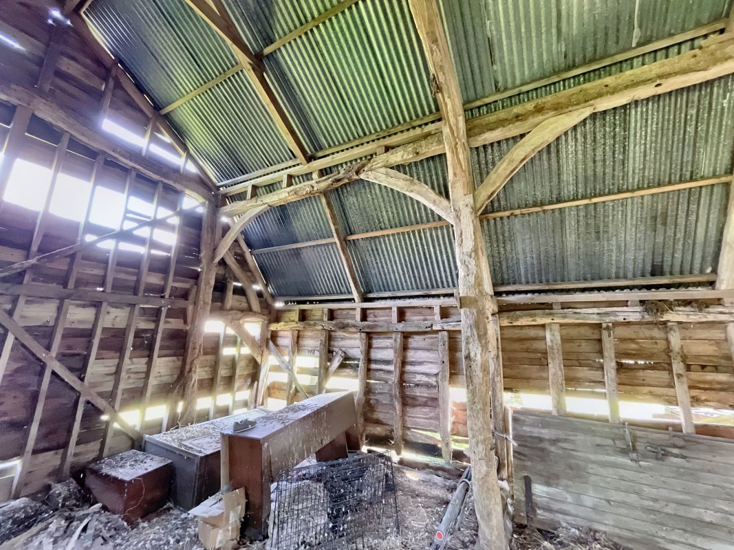 Butts Green Barn, Butts Green, Clavering, Saffron Walden, Essex, CB11 4RT lot image - 11