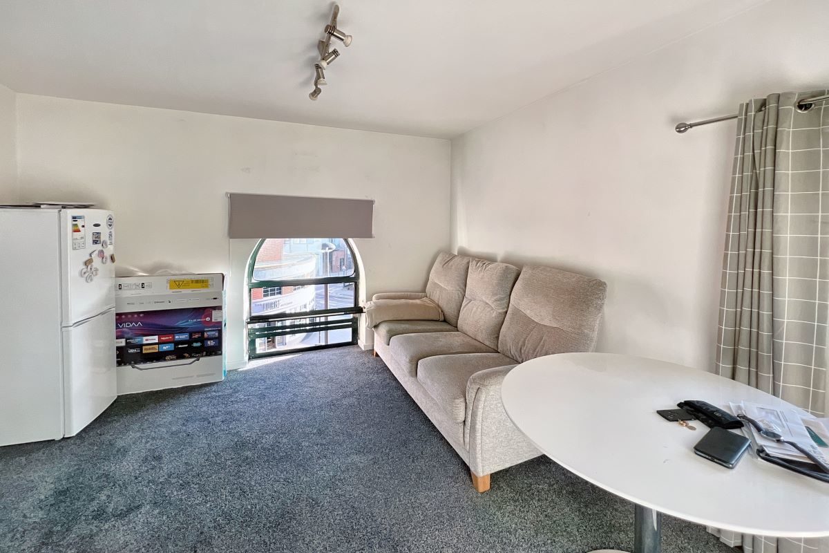 Flat 13, 2 Back Hamlet, Ipswich, Suffolk, IP3 8AJ lot image - 1
