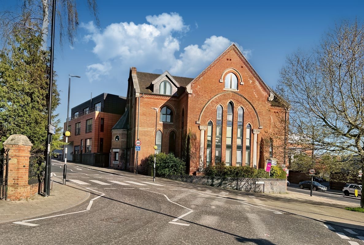 Flat 10, 2 Back Hamlet, Ipswich, Suffolk, IP3 8AJ lot image - 0