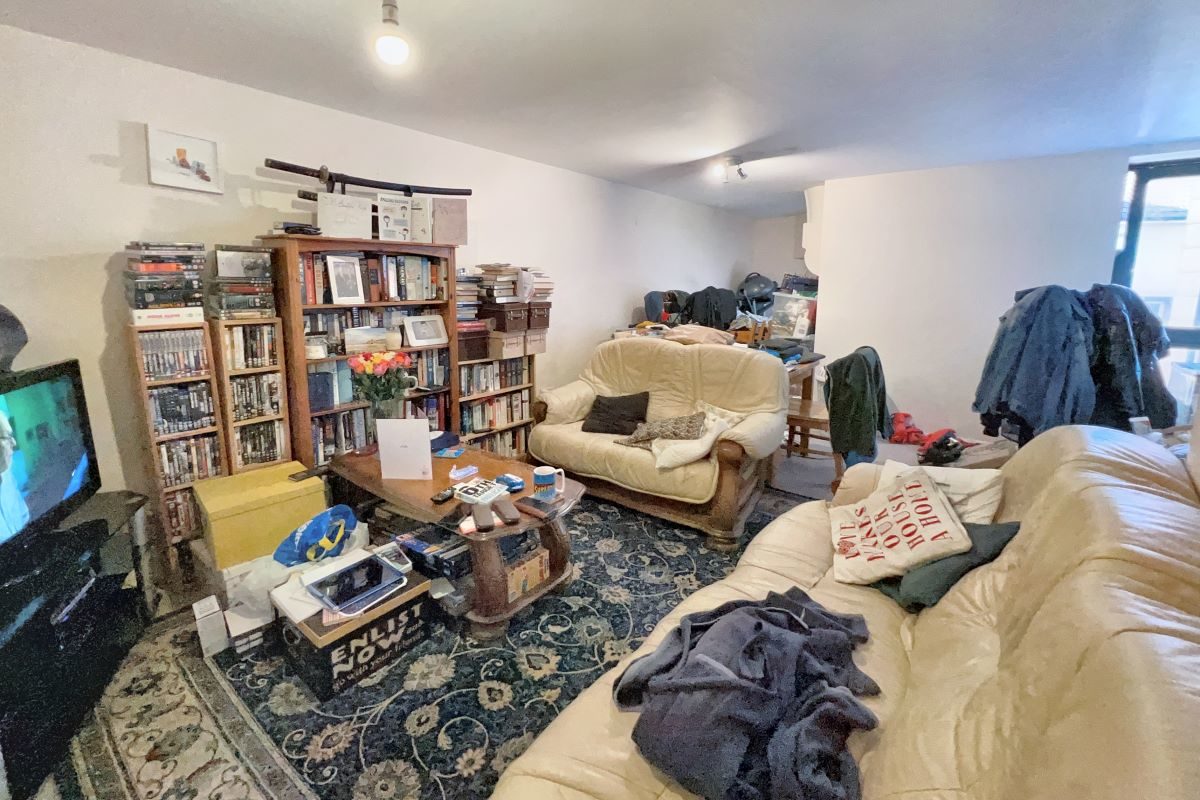 Flat 10, 2 Back Hamlet, Ipswich, Suffolk, IP3 8AJ lot image - 7