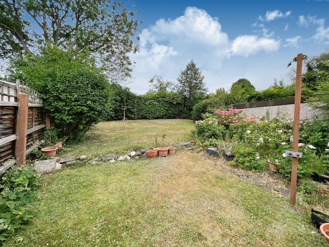 11 Karen Close, Ipswich, Suffolk, IP1 4LP lot image - 12