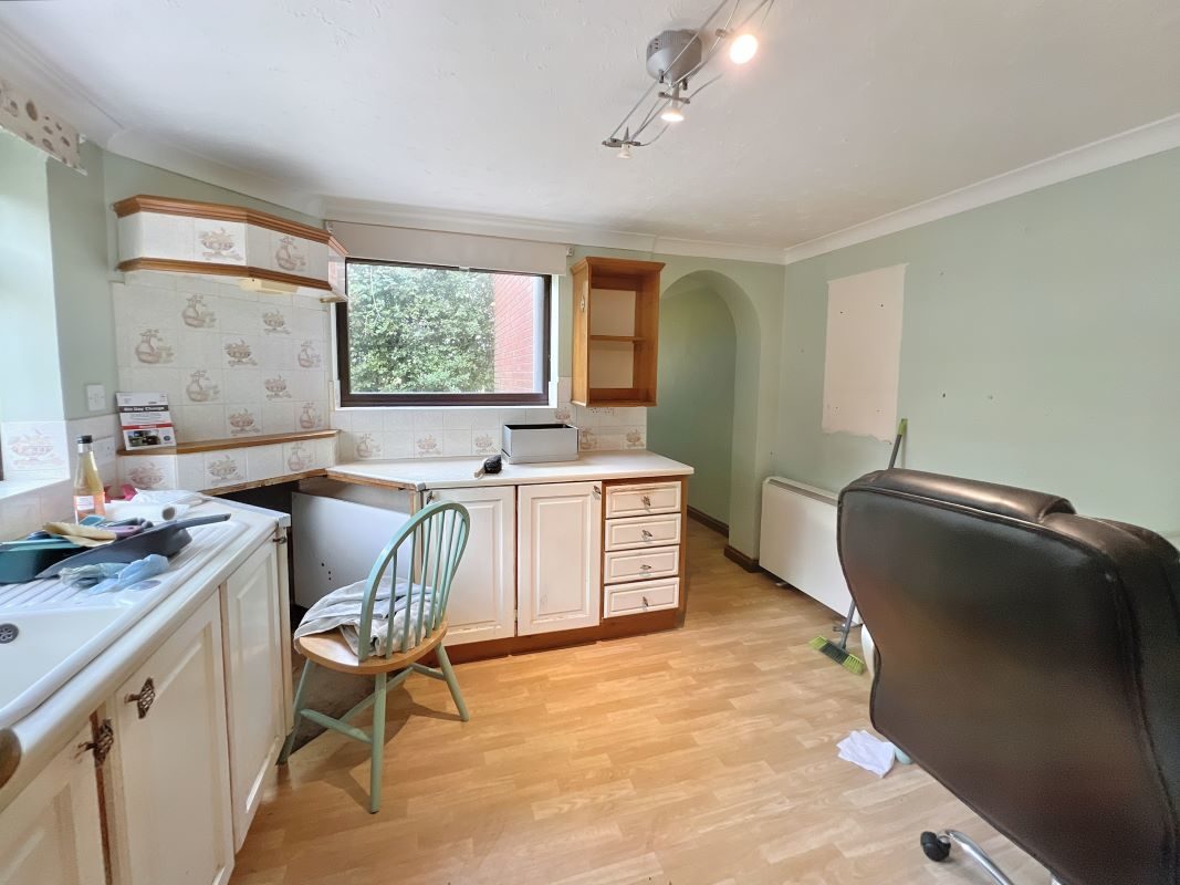Beech Cottage, Long Lane, Ingham, Norwich, Norfolk, NR12 0TJ lot image - 5