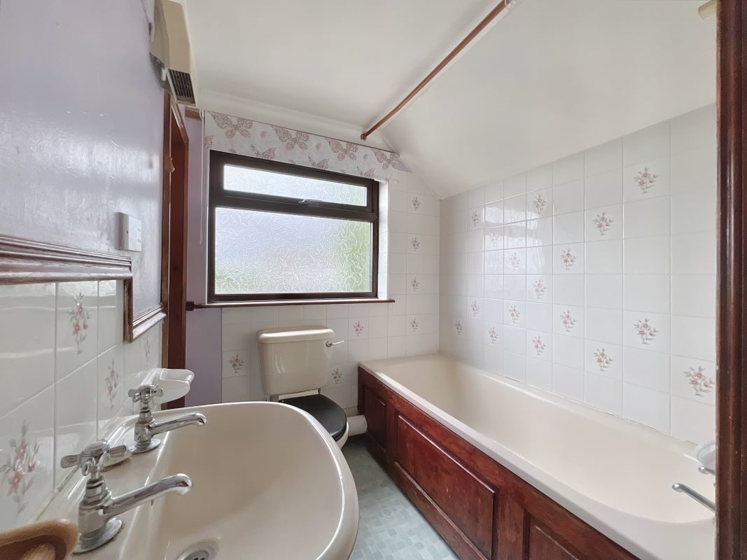 Beech Cottage, Long Lane, Ingham, Norwich, Norfolk, NR12 0TJ lot image - 18