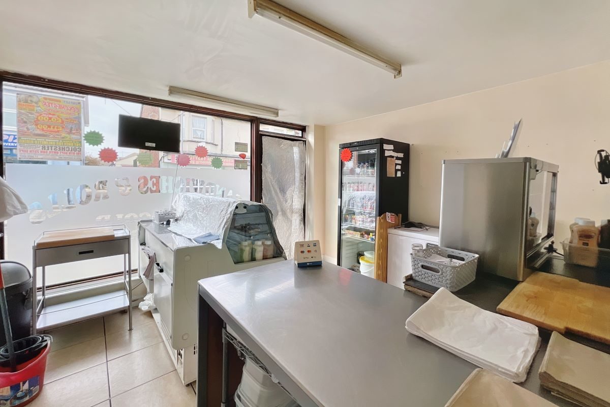 168 Old Road, Clacton-on-Sea, Essex, CO15 3AY lot image - 3