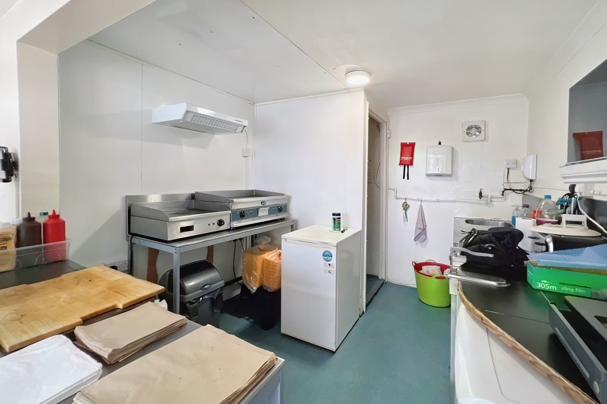 168 Old Road, Clacton-on-Sea, Essex, CO15 3AY lot image - 4