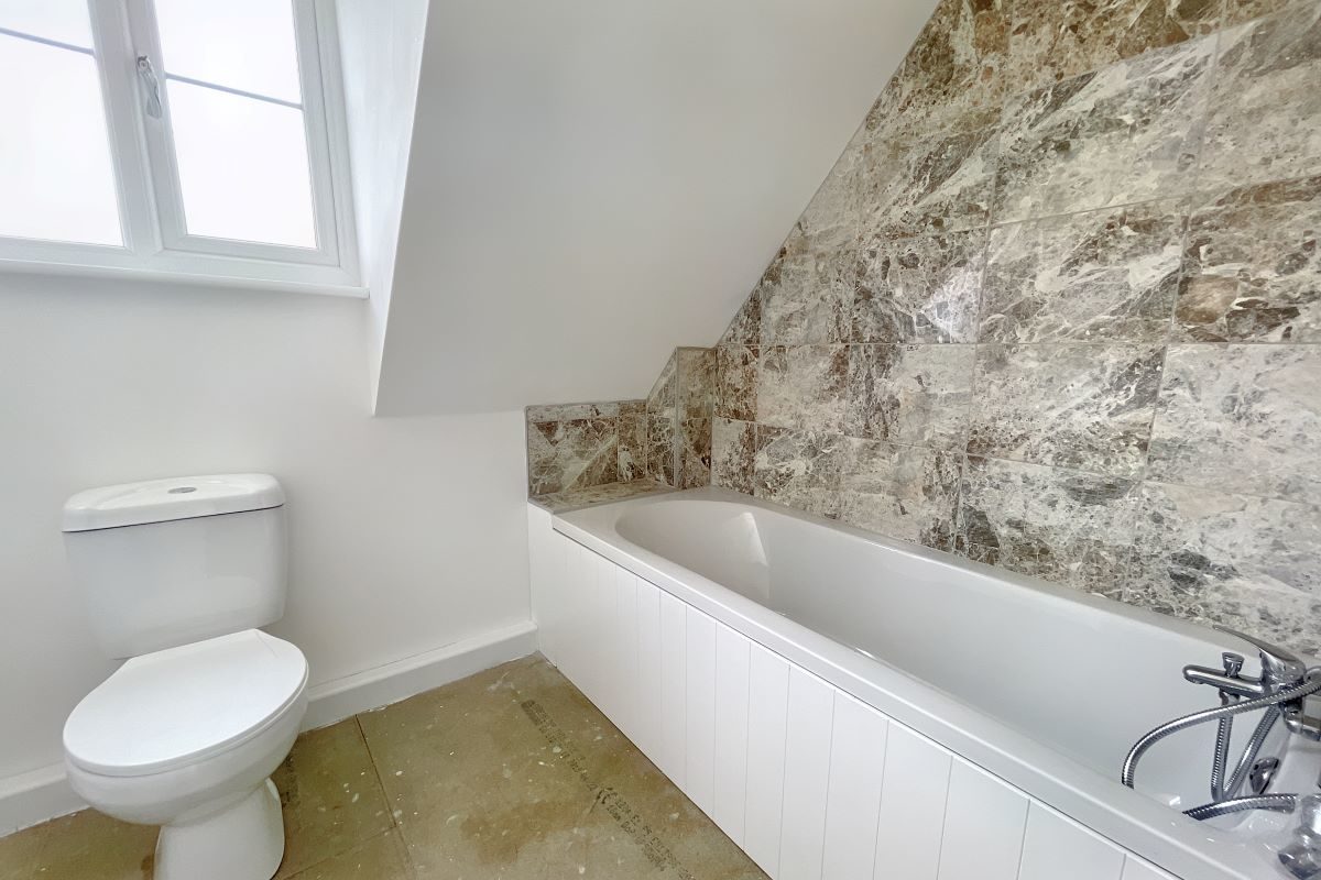 29a, 29b & 29c Norwich Road, Ipswich, Suffolk, IP1 2ET lot image - 5