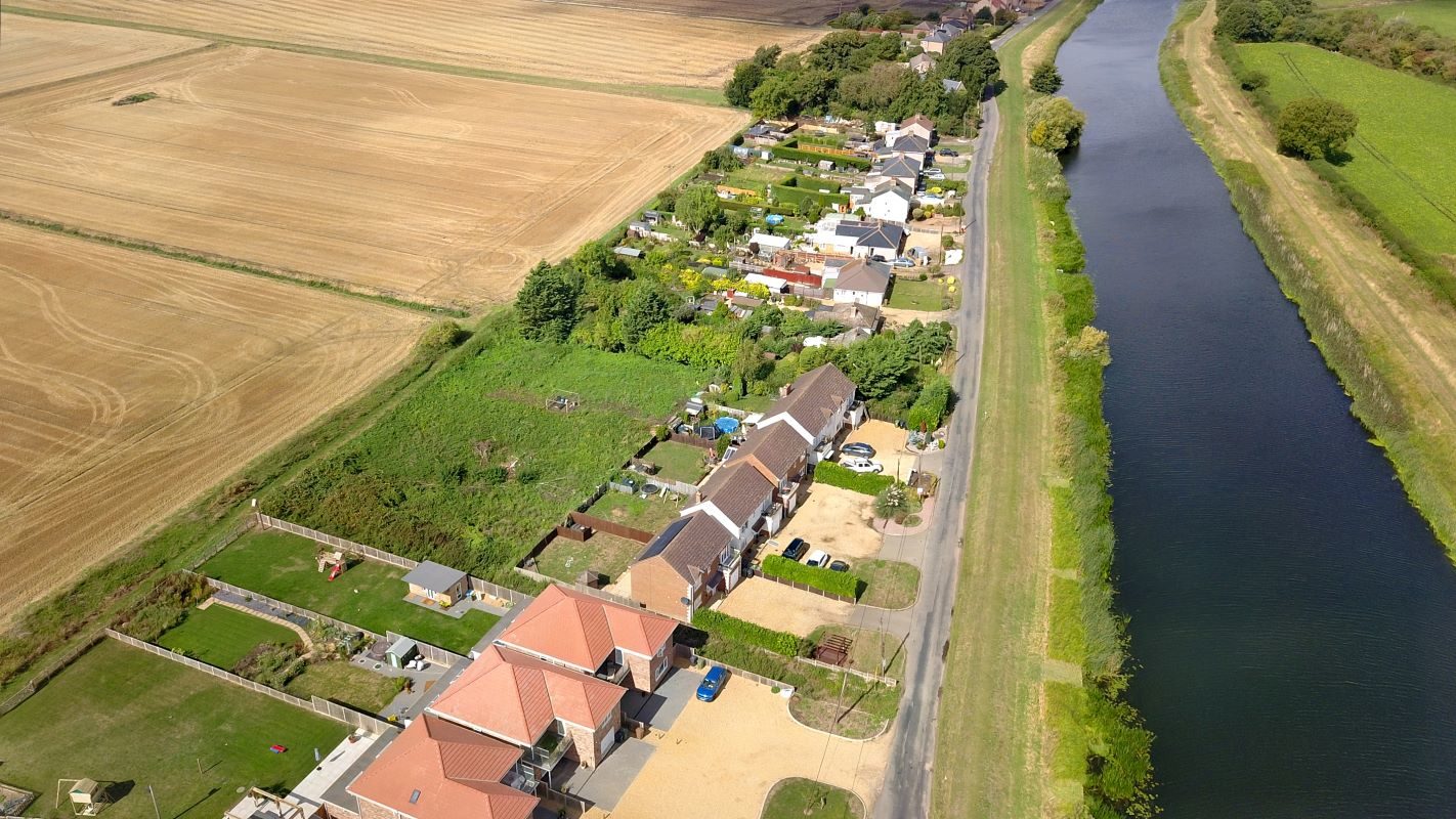 Land to the rear of Narrow Brook, Church Road, Ten Mile Bank, Norfolk, PE38 0ED lot image - 3