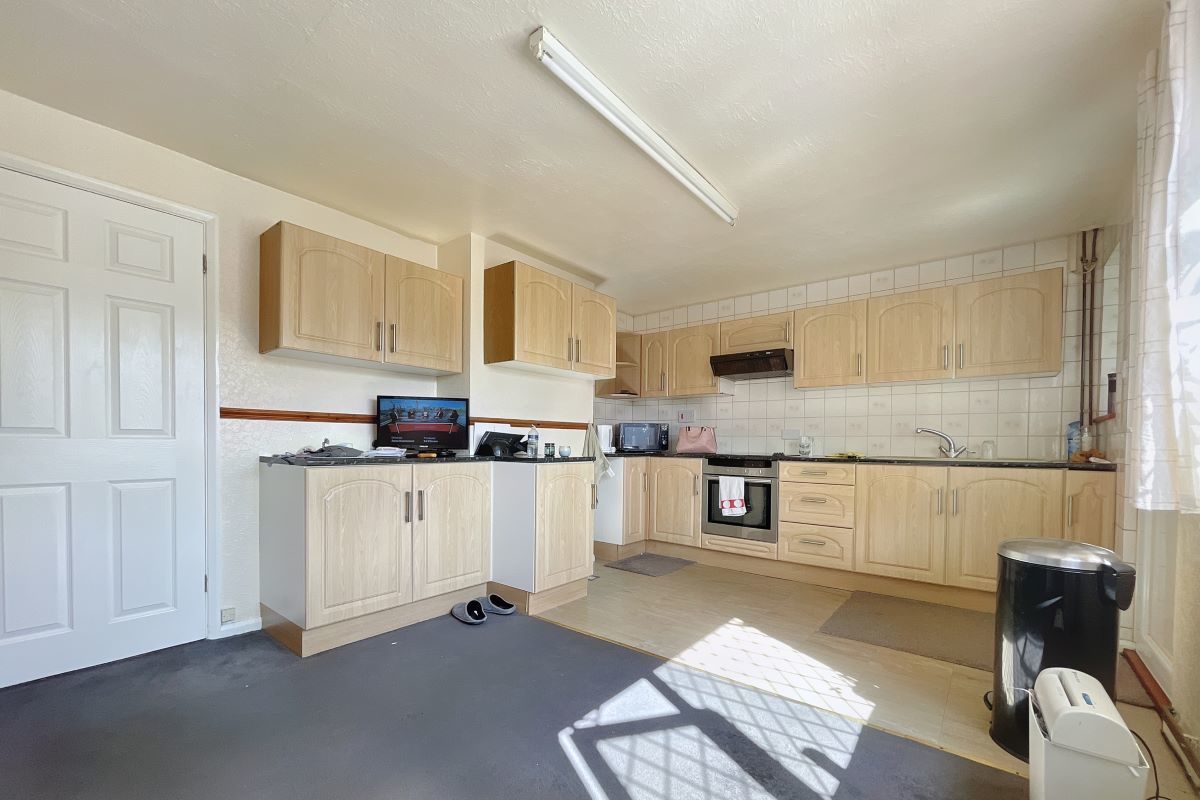 39 Church Road, Worlingworth, Woodbridge, Suffolk, IP13 7NU lot image - 2