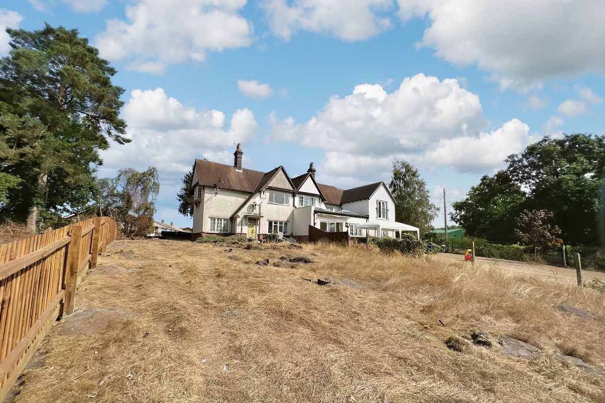 1 Water Works Cottage, Bodmin Close, Kesgrave, Ipswich, Suffolk, IP5 1AX lot image - 3