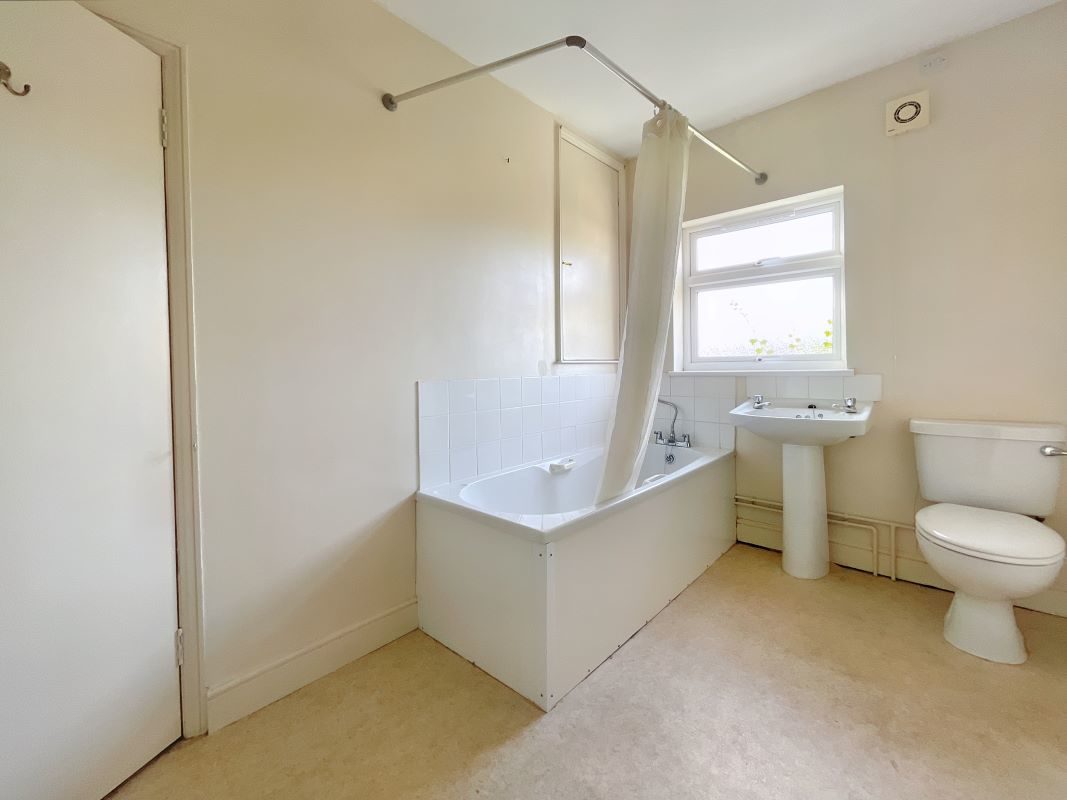 77 Finchley Road, Ipswich, Suffolk, IP4 2HS lot image - 7