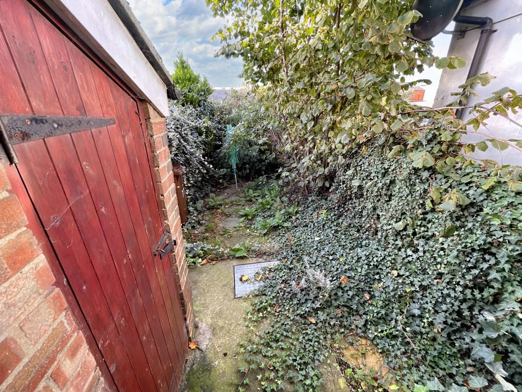77 Finchley Road, Ipswich, Suffolk, IP4 2HS lot image - 8