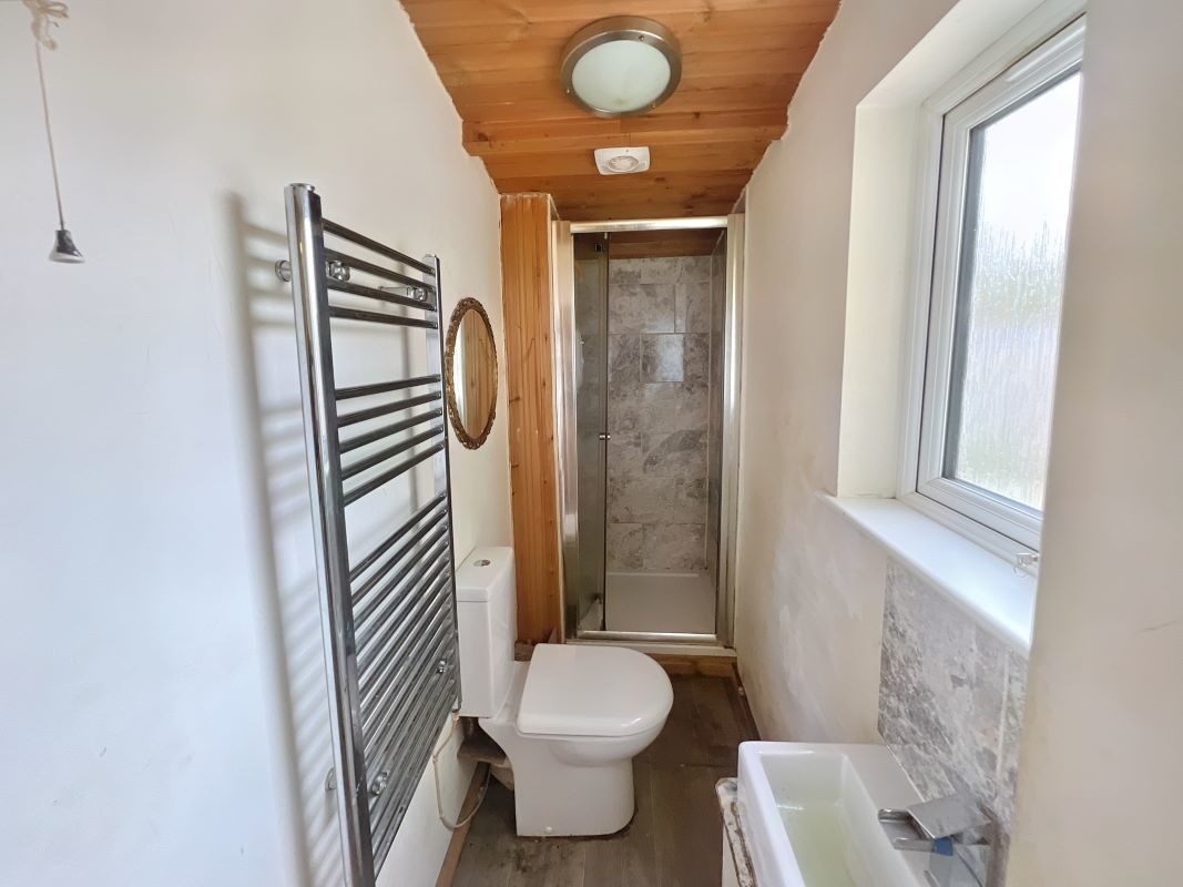 1 Copleston Road, Ipswich, Suffolk, IP4 5HB lot image - 6