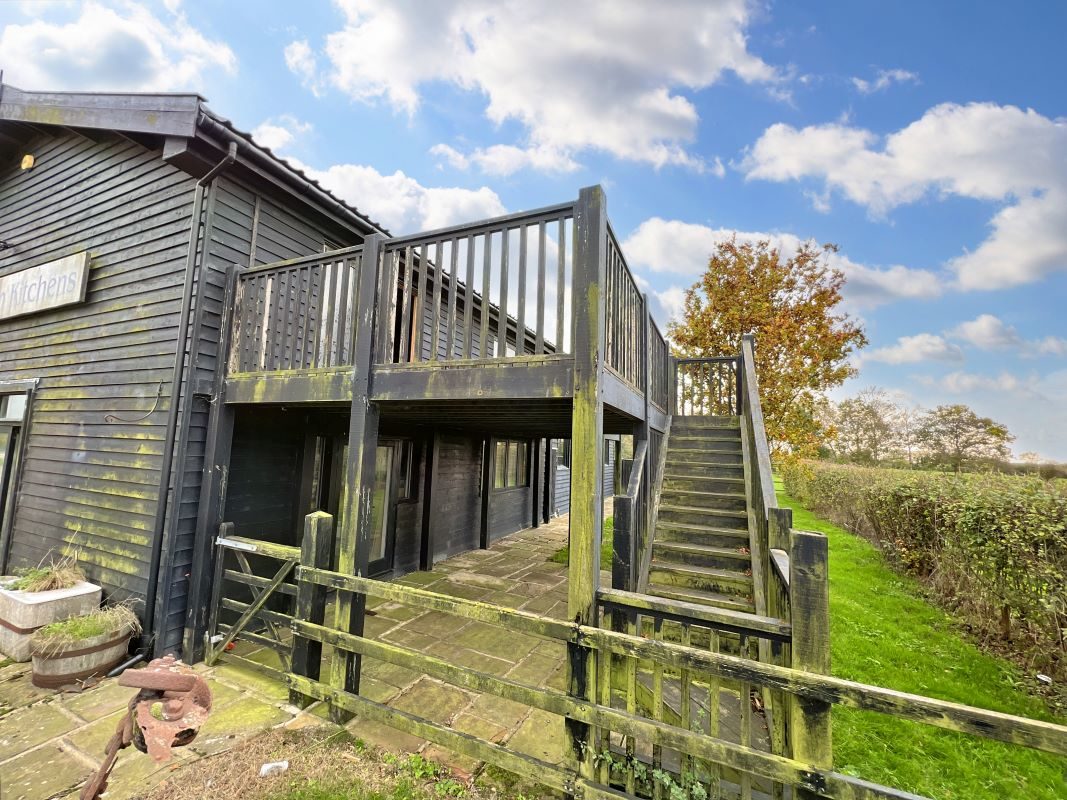 The Old Barn, Wood Farm, Helmingham Road, Otley, Ipswich, Suffolk, IP6 9NS lot image - 8