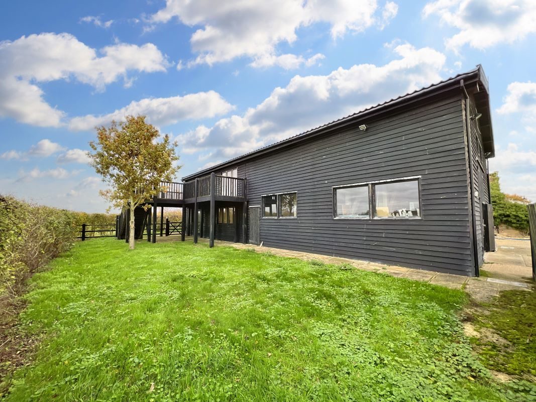 The Old Barn, Wood Farm, Helmingham Road, Otley, Ipswich, Suffolk, IP6 9NS lot image - 9