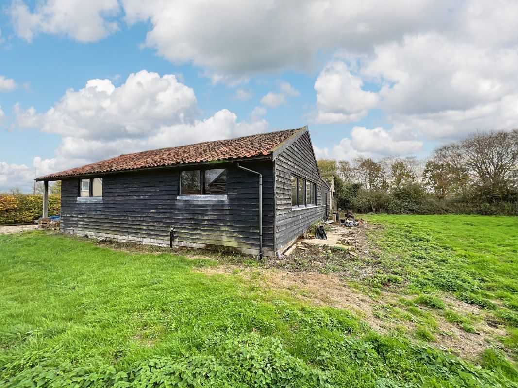 The Old Dairy, Wood Farm, Helmingham Road, Otley, Ipswich, Suffolk, IP6 9NS lot image - 8