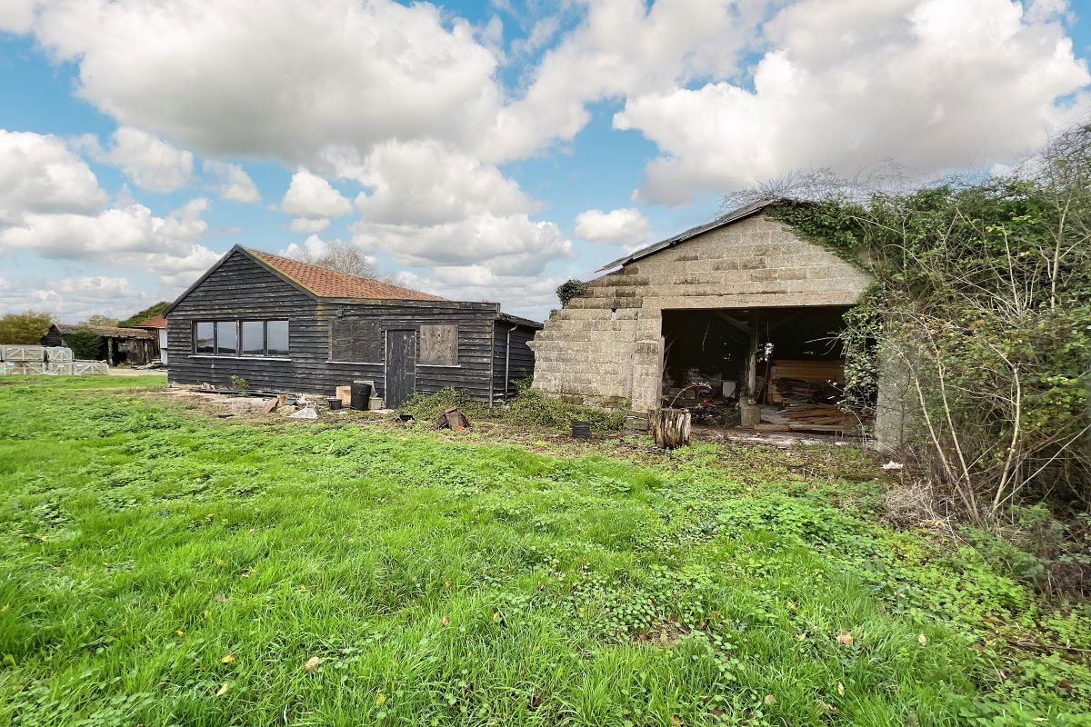 The Old Dairy, Wood Farm, Helmingham Road, Otley, Ipswich, Suffolk, IP6 9NS lot image - 12