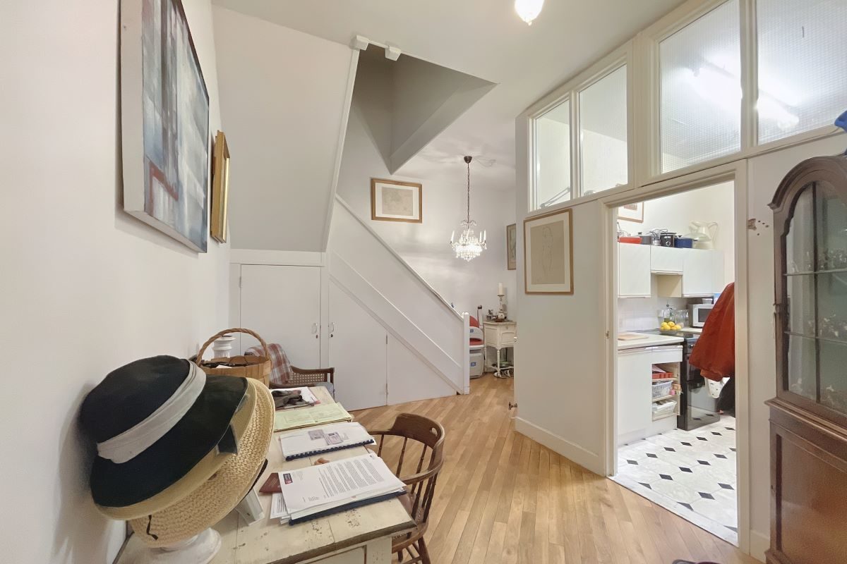 East House, Brown Acres, Church Close, Aldeburgh, Suffolk, IP15 5DY lot image - 9