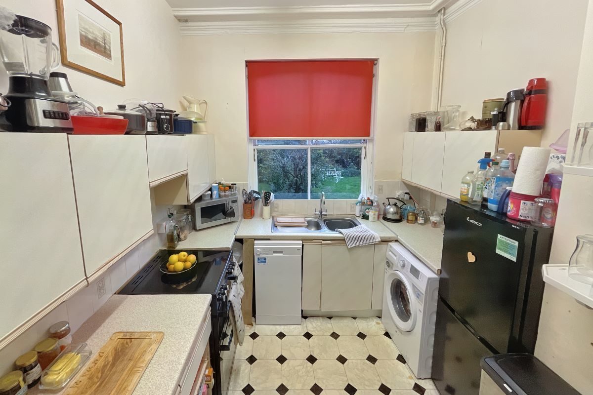 East House, Brown Acres, Church Close, Aldeburgh, Suffolk, IP15 5DY lot image - 10