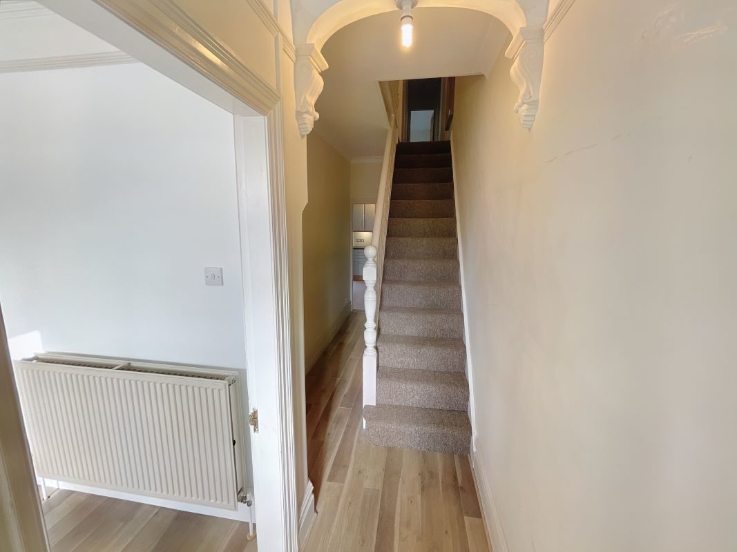 1 Foxhall Road, Ipswich, Suffolk, IP3 8JU Goldings Auctions