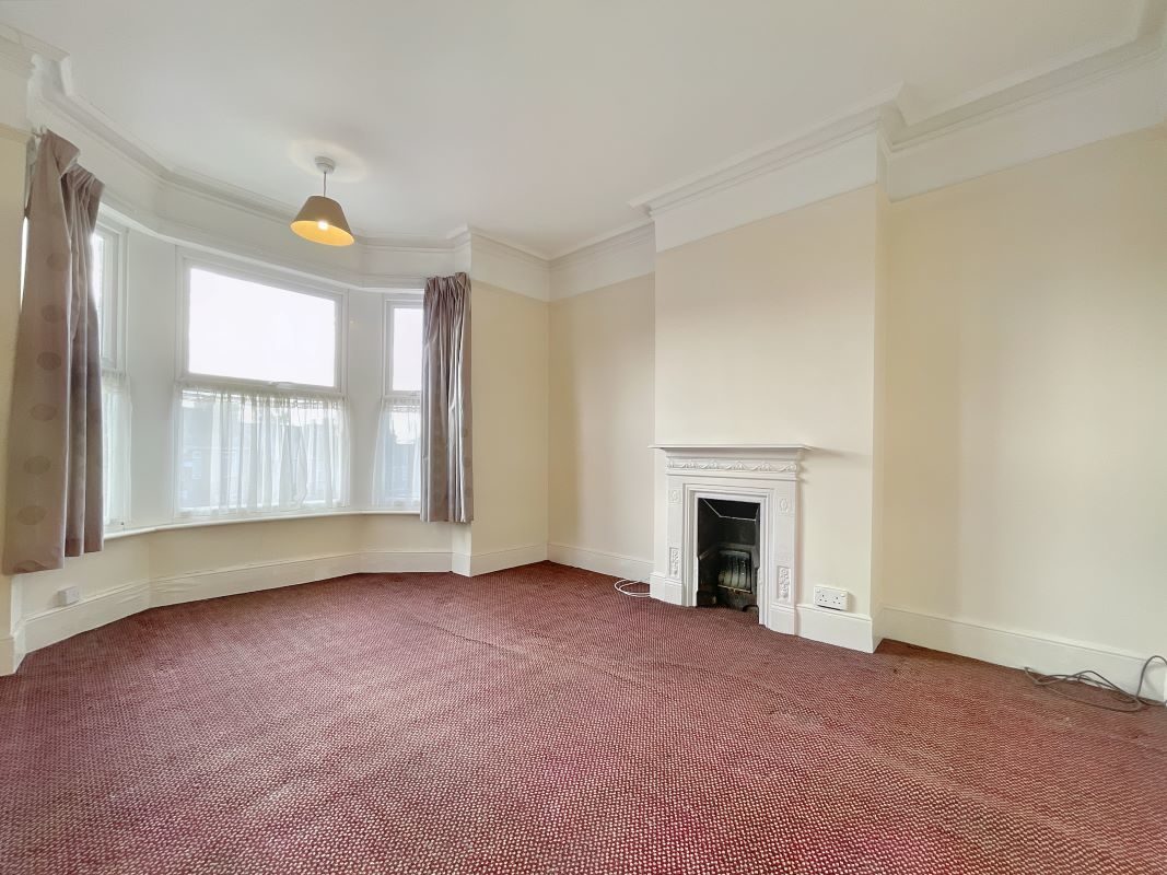 1 Foxhall Road, Ipswich, Suffolk, IP3 8JU lot image - 4