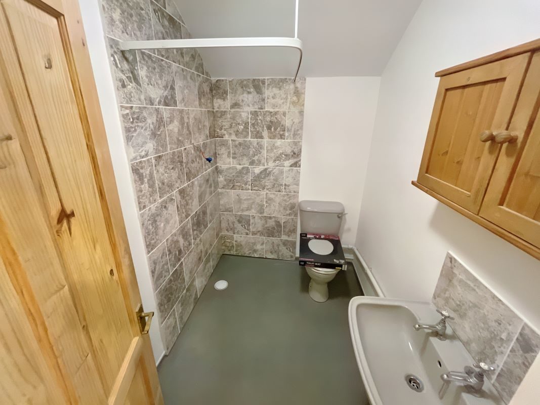 1 Foxhall Road, Ipswich, Suffolk, IP3 8JU lot image - 13